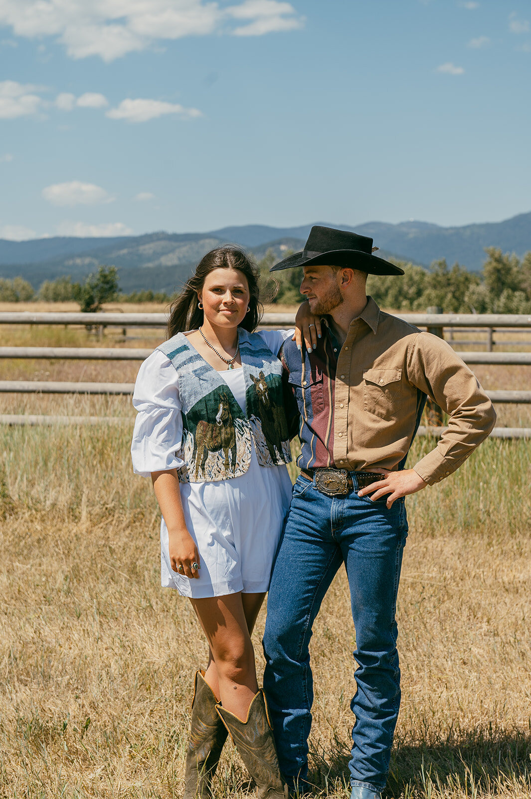 presley-gray-photo-haybale-forest-montana-elopement-7862