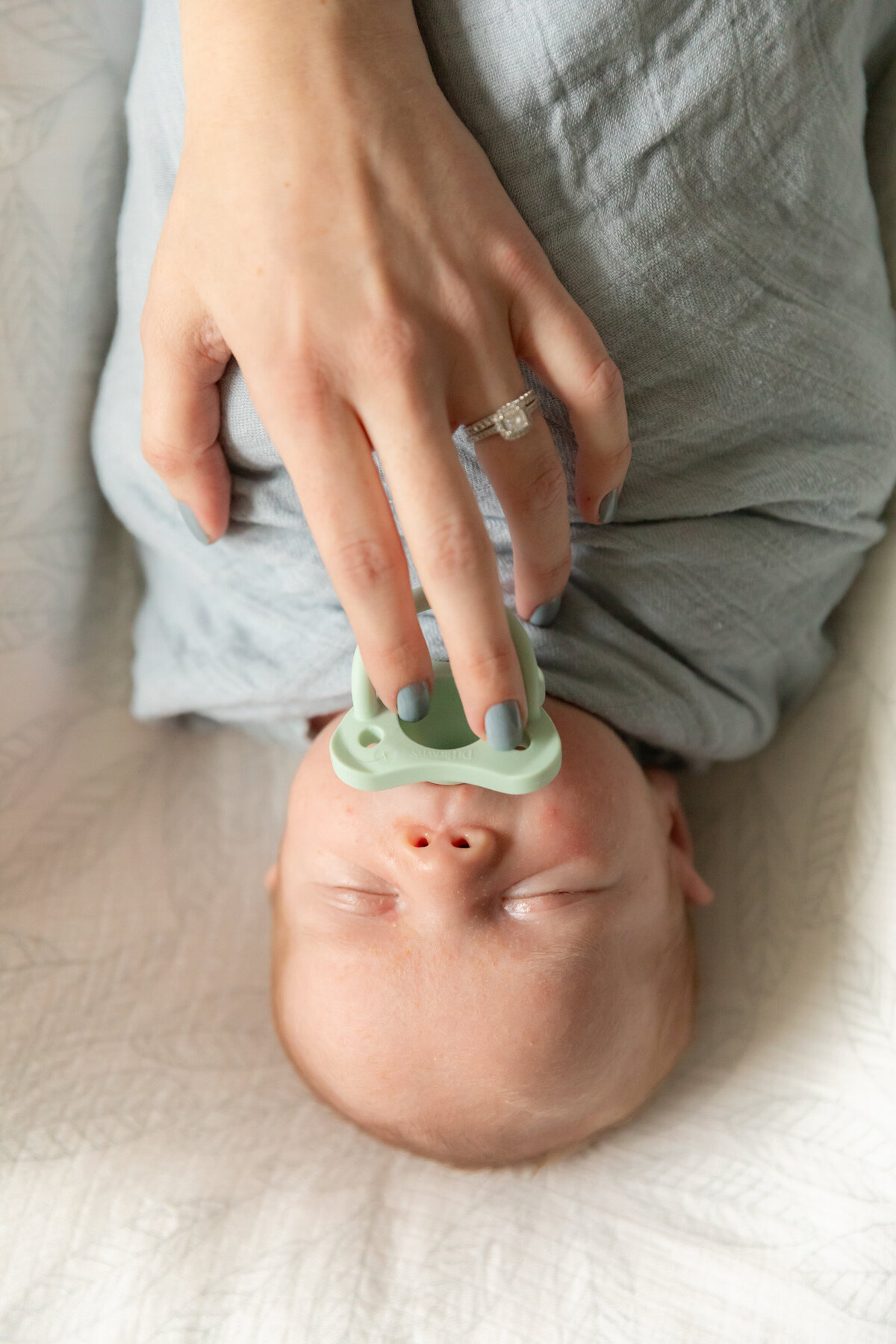 newborn-pacifier-wrapped