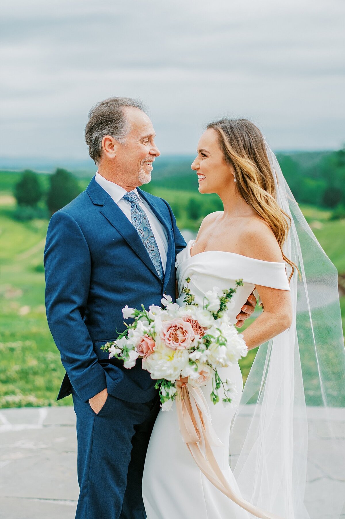 Stone-Tower-Winery-Virginia-East-Coast-Wedding-Photographer-Lauren-R-Swann-photo_0198-photo
