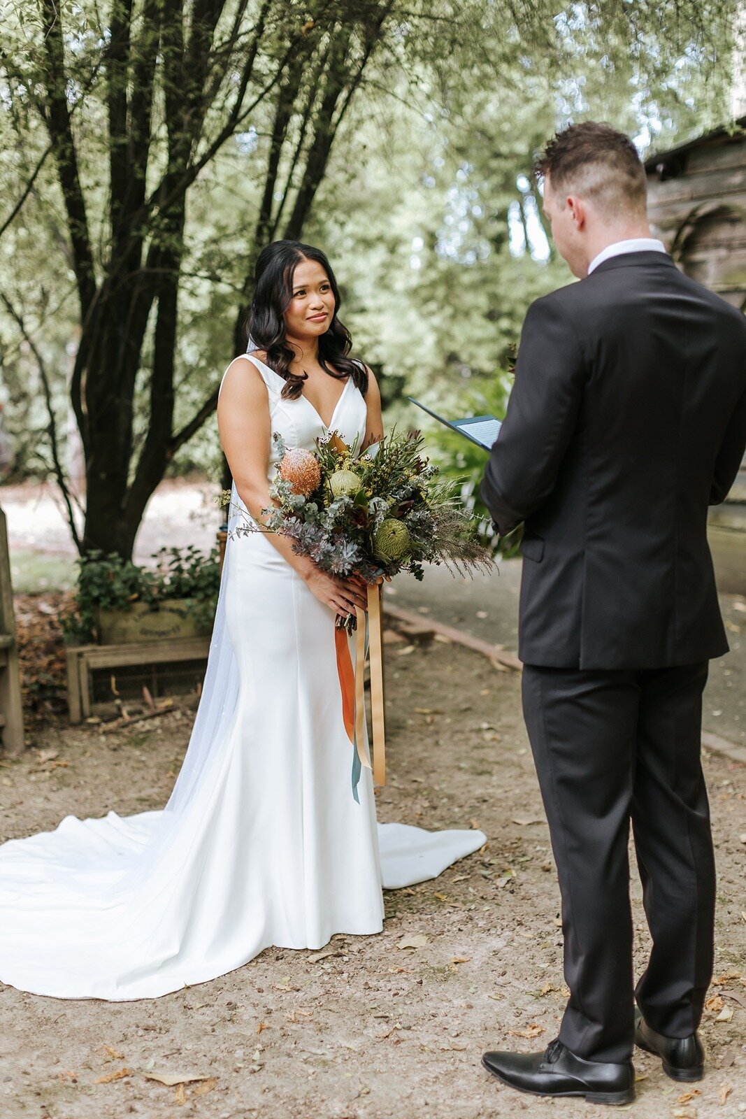 Elope-styled-micro-wedding-melbourne-the-log-cabin-ranch19