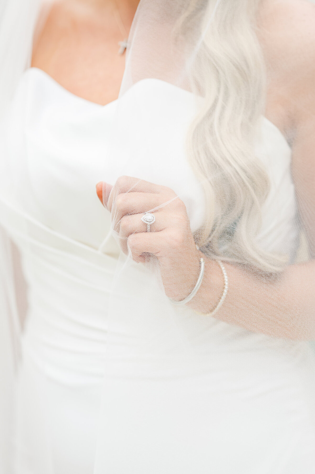 maison-lafitte-bridal-mandeville-louisiana-1