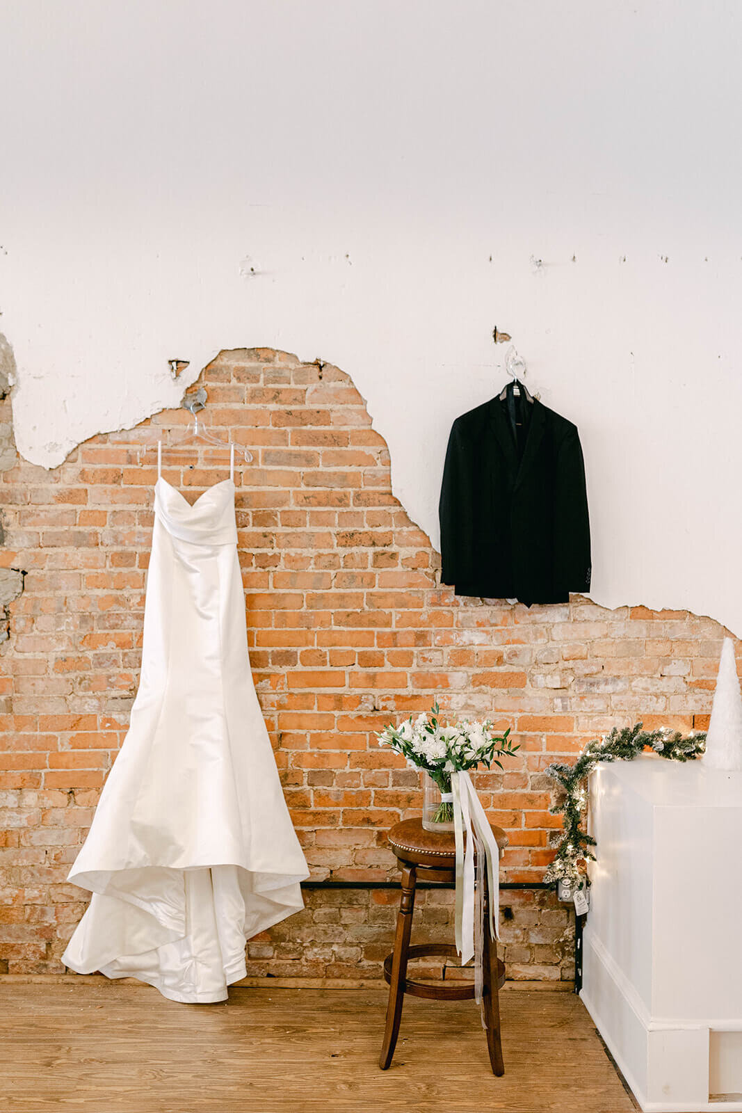 Banksy_WeddingDress_Suit