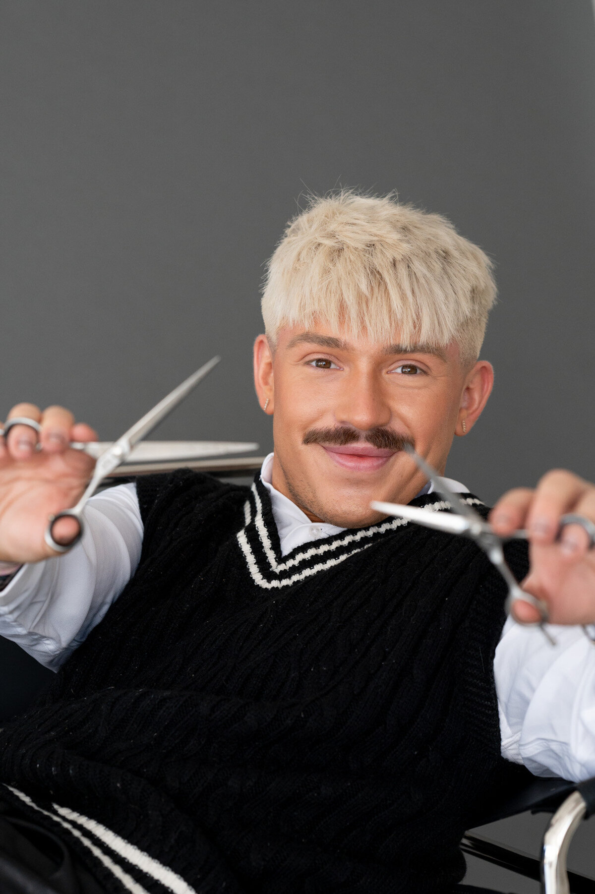 jax-mini-studio-branding-portraits-for-handtiedbyhim