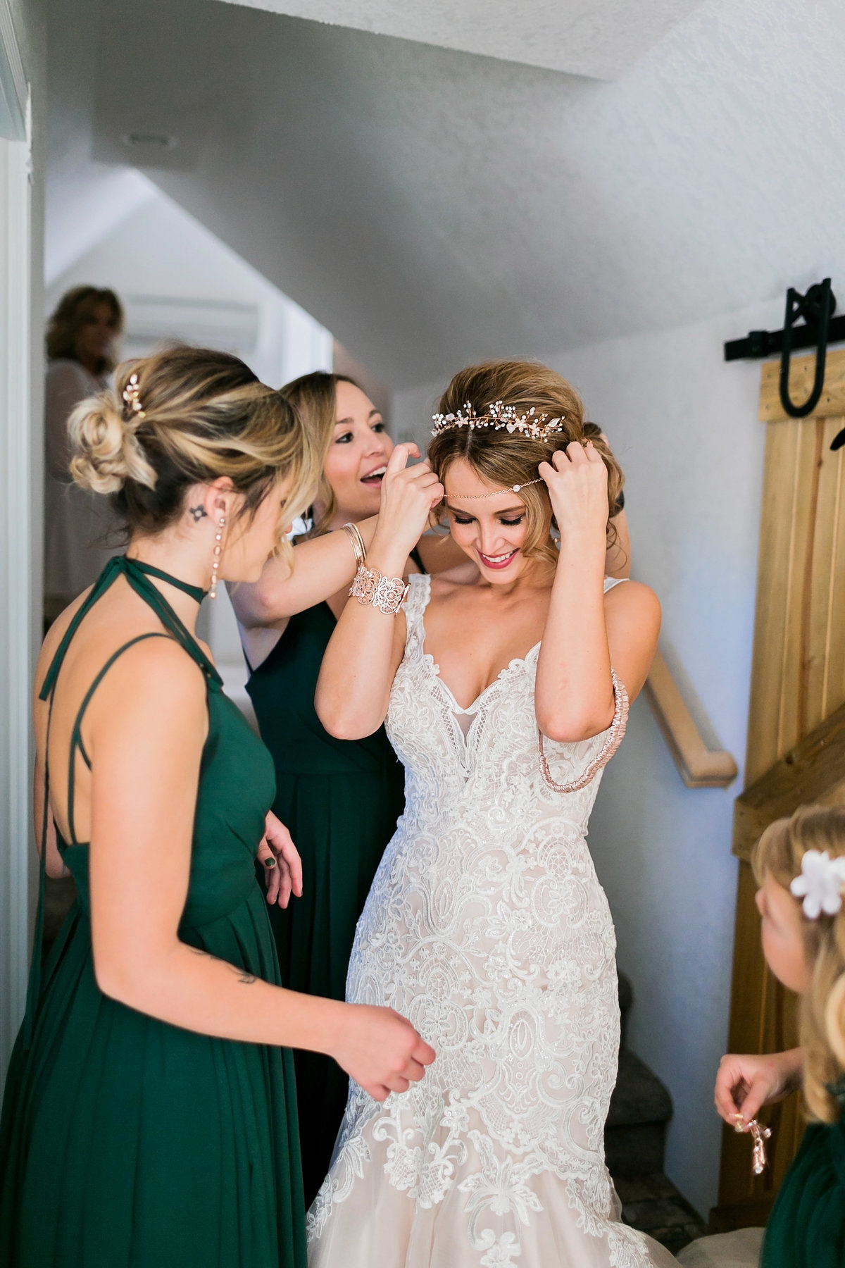 Jeff&AmieGettingReady2018AlyshaAnnPhotography-45