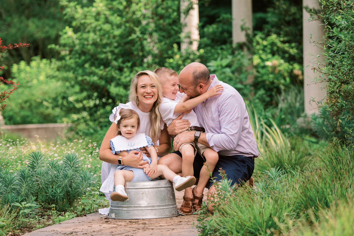 Meyer Family - Cator Woodford - Lindsey Powell Photography-13