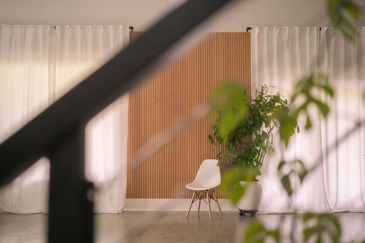 MAINROOM (2)