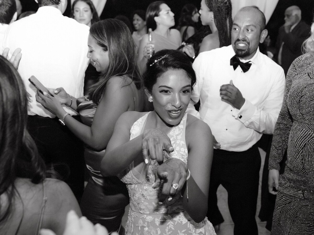 Shepherds_Run_Rhode_Island_Wedding_LevKuperman_088