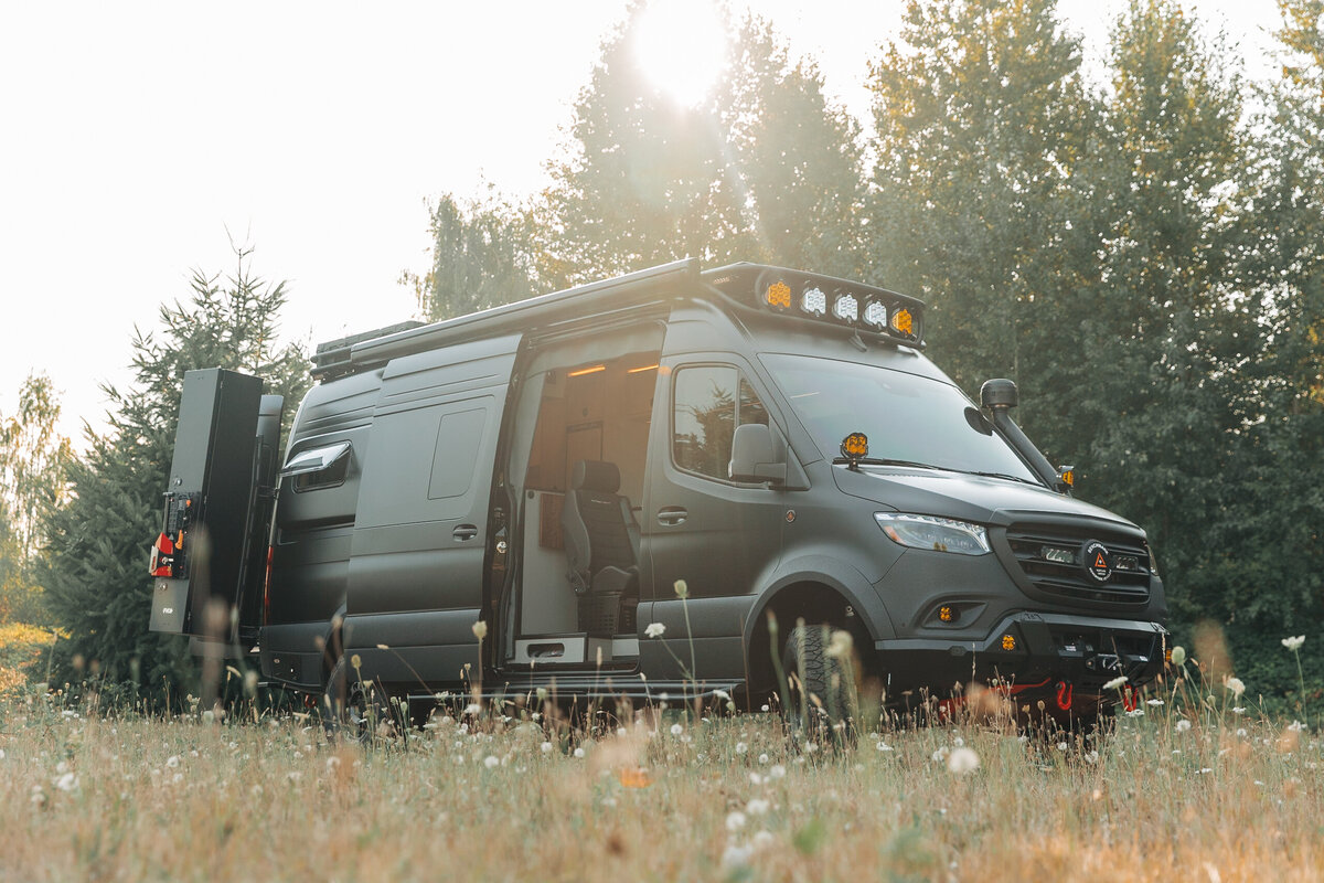 1_WooleyBugger250829_BMV_SlowFastcreative_1610