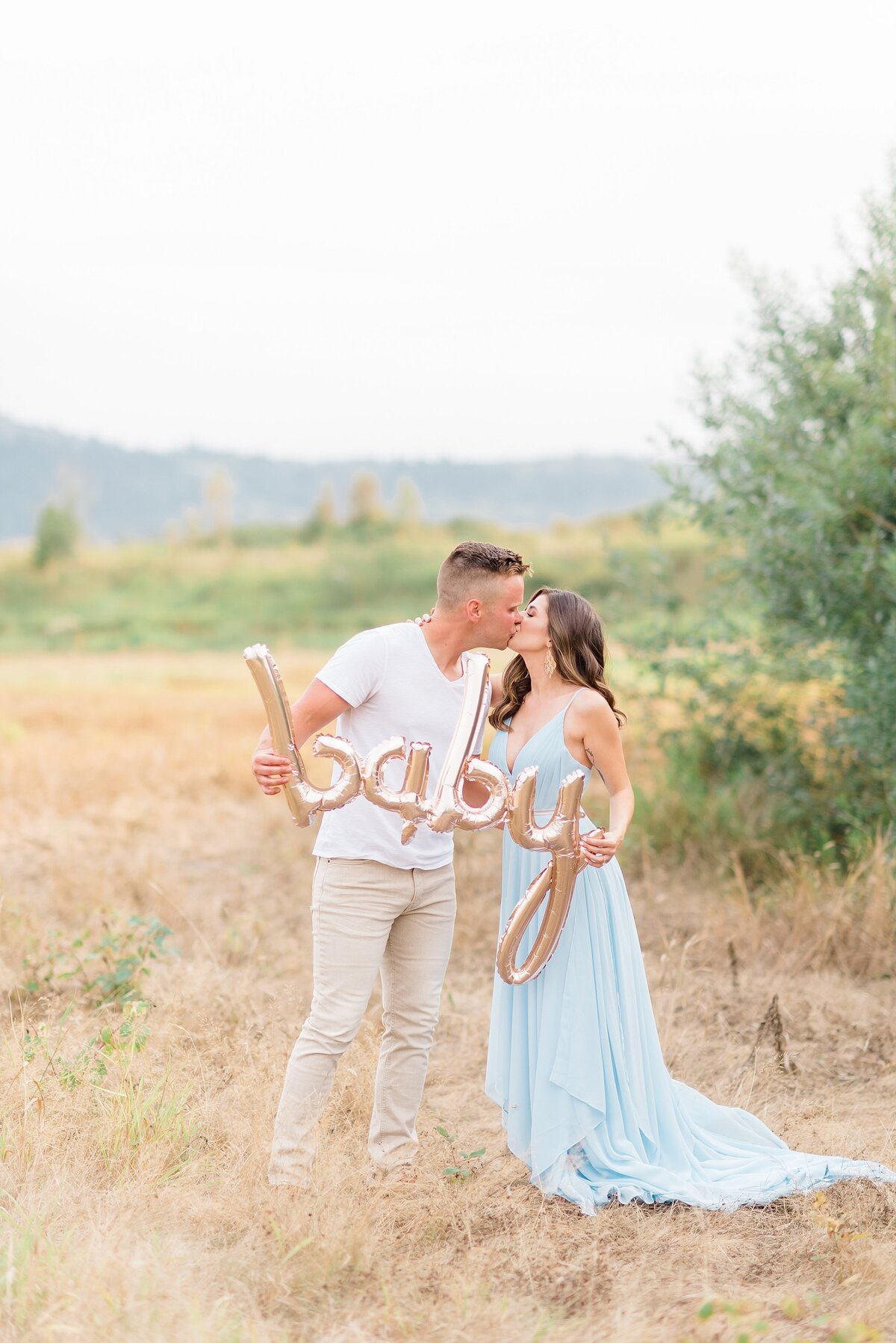 Kalahan and Sean Portland Wedding Photographer Light and Airy Destination Husband and Wife Photography Team_0094