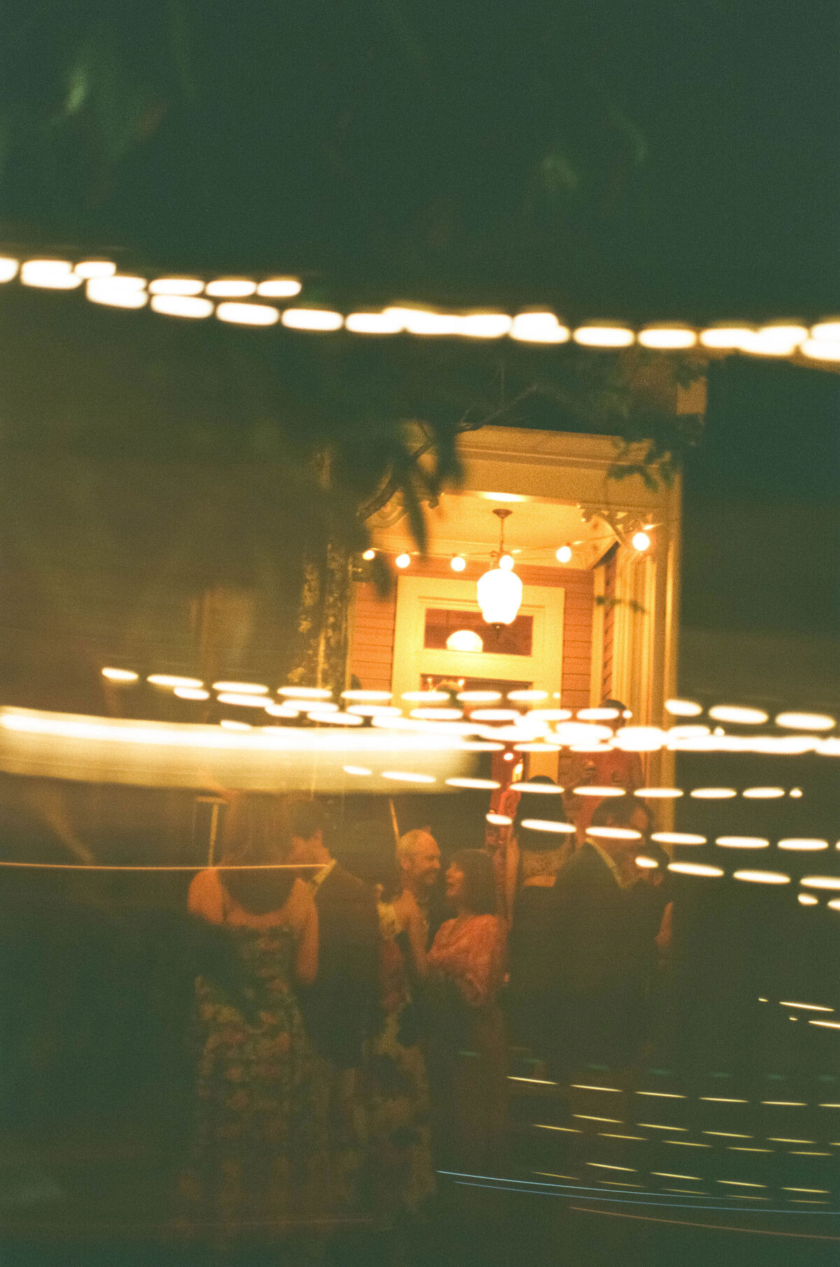 Party_Jen&ChrisWeddingPhotos_AustinWeddingPhotographer_HereafterFilms-188