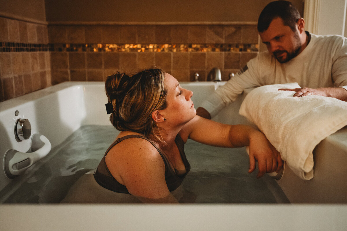 BestMichiganBirthPhotographer-29