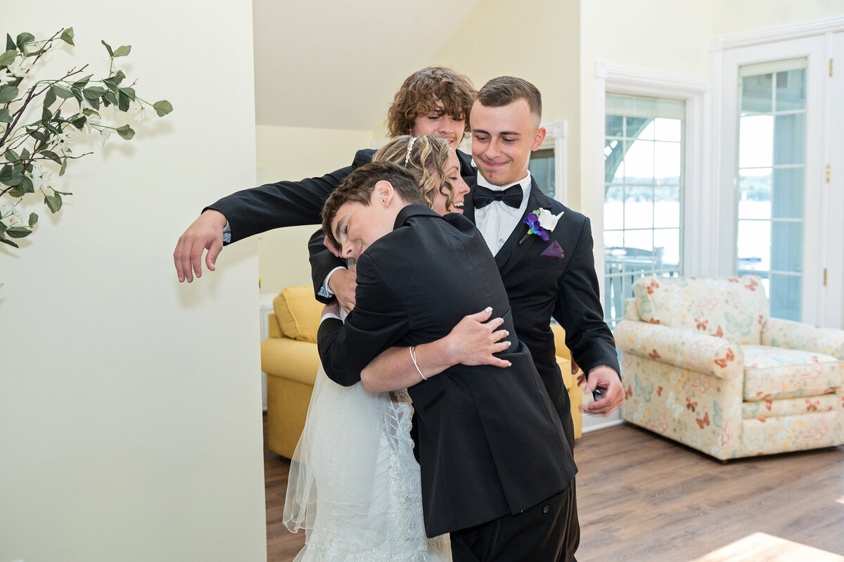 Detroit-Wedding-Photographer-The-Landing-204