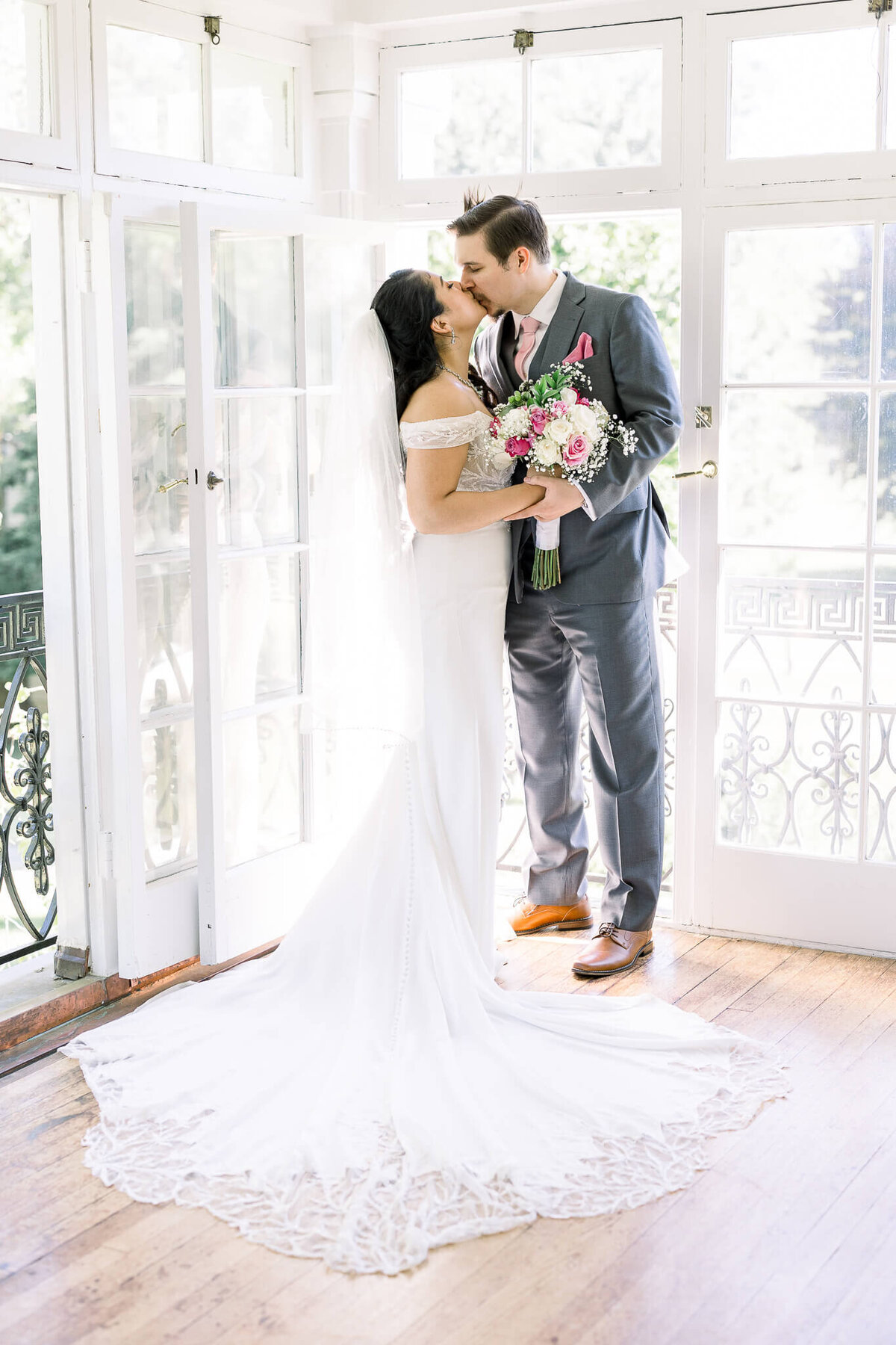 wedding-photography-washington-DC-virginia-maryland-modern-light-and-airy-classic-timeless-30