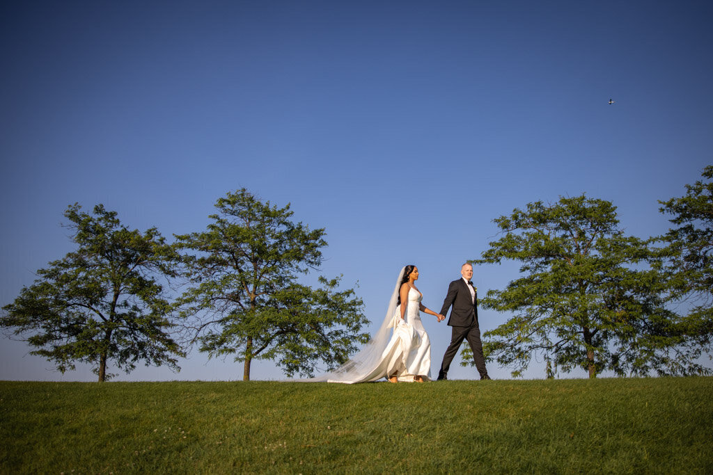 102-Milwaukee-Art-Mueseum-Wedding-Lauren-Ashley-Studios