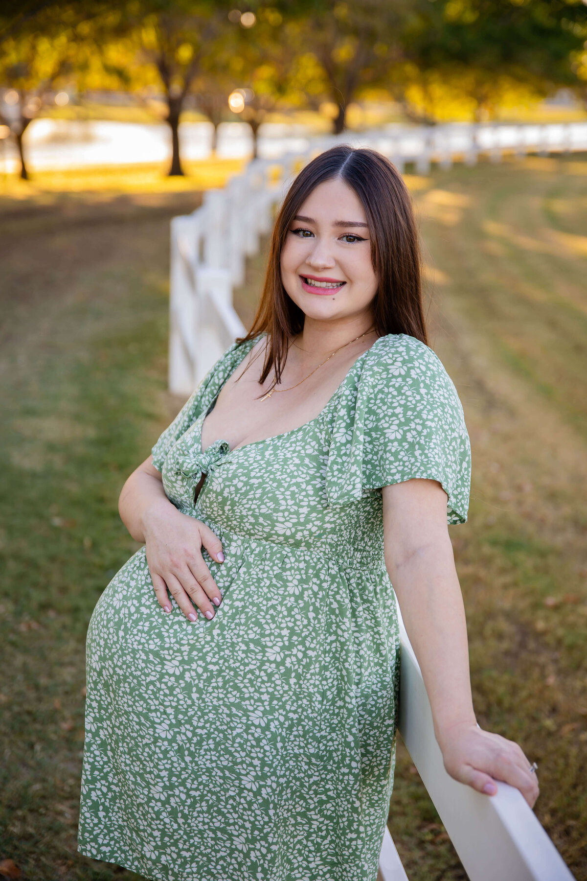 Maternity photos in the park