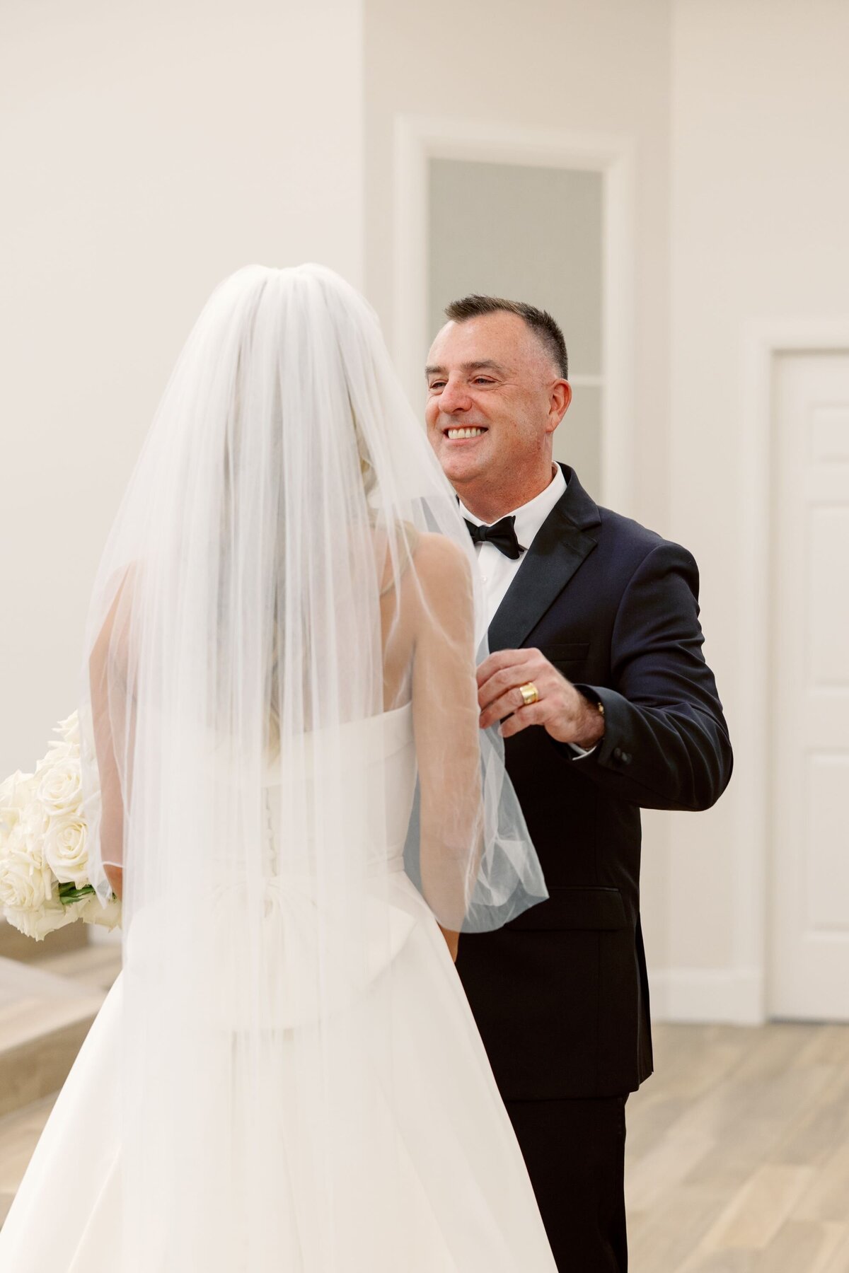 brittany-pannebaker-tampa-florida-destination-wedding-photographer-wedding-chandler-and-cole-tampa-harborside-chapel-251
