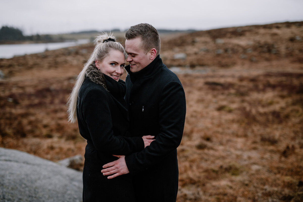 forlovelse_parfoto_charlottechristensen_jæren_Varhaug-04
