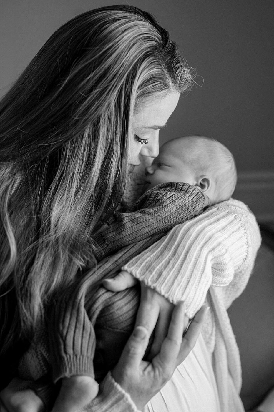 bella-luce-by-michelle-andrea-new-england-photographer-newborn-casey-family-55