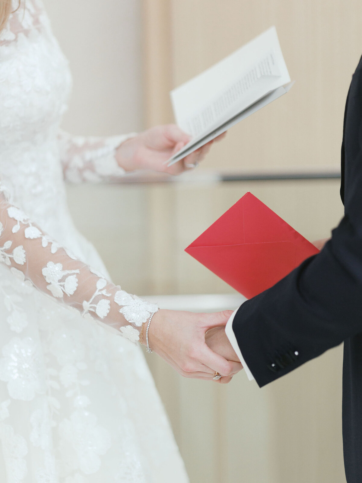sarahharvey_ditostoweddingpreview414377