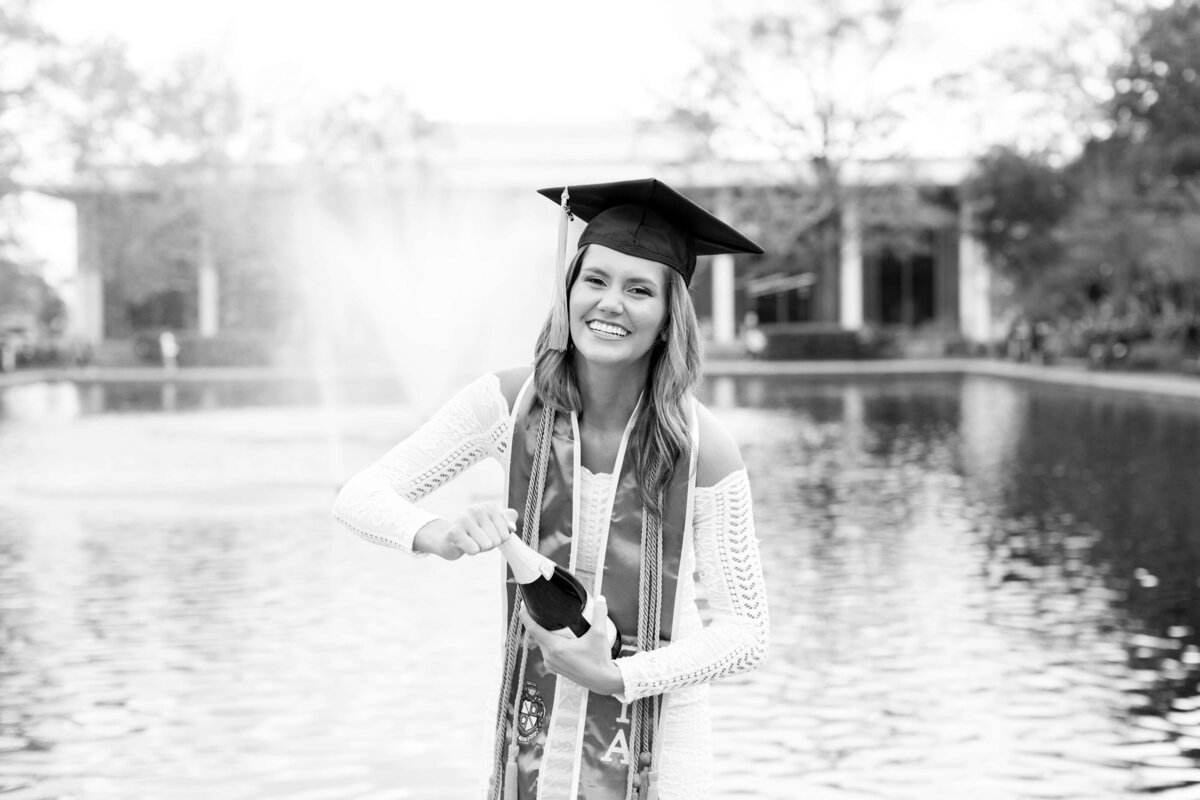 Photographers-Near-Me_USC-Graduation-Photos_Jessica-Hunt-Photography_USC-Graduation-Photographers-Near-Me1