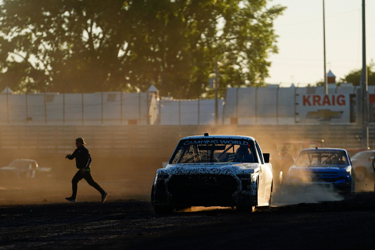 kansas-city-sports-photography-0118-dirt-track-race-with-cars