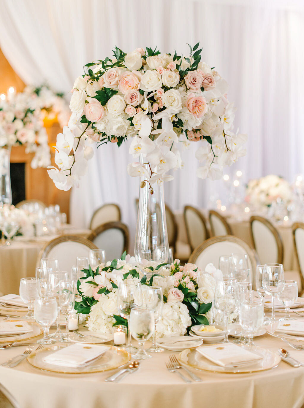 luxury-ballroom-wedding-detailed-touch-events26