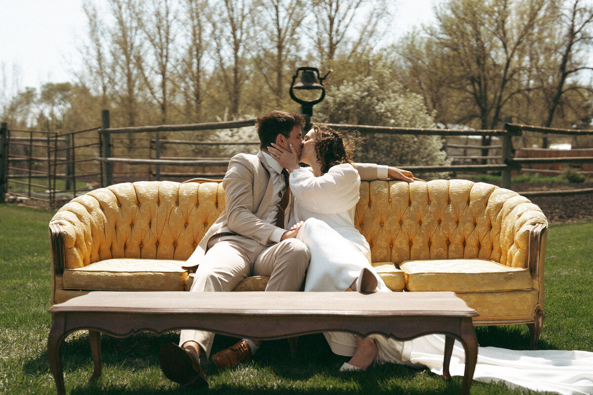 winnipegweddingphotographer-12