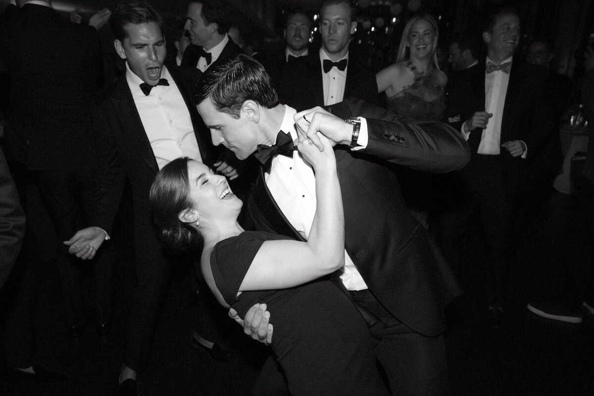 Bryant_Park_Grill_Wedding_NYC_LevKuperman_66