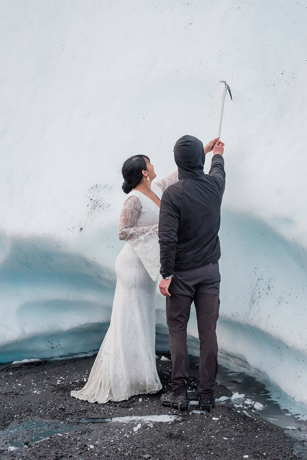 glacier-ice-climbing-wedding-experience-Soul-and-Sky-Weddings