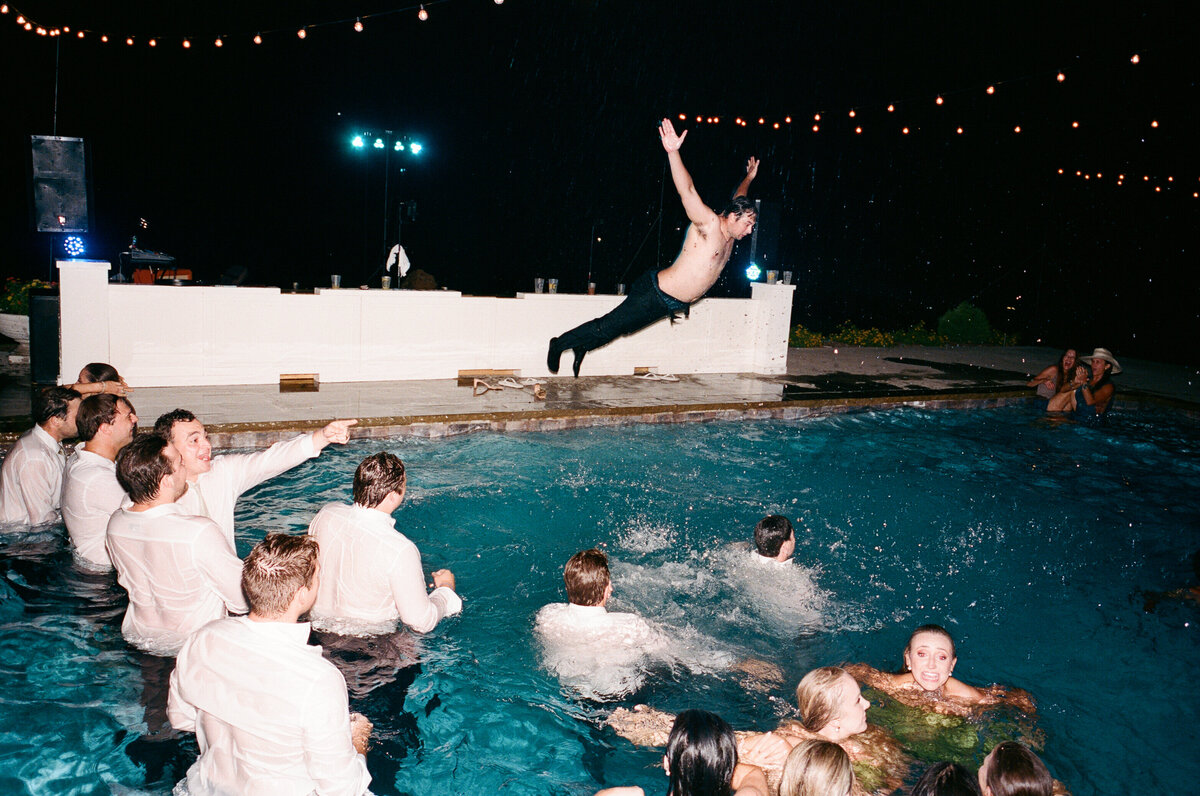 35mm120FILM_MaggieJohn_Wedding_Nouvel_93