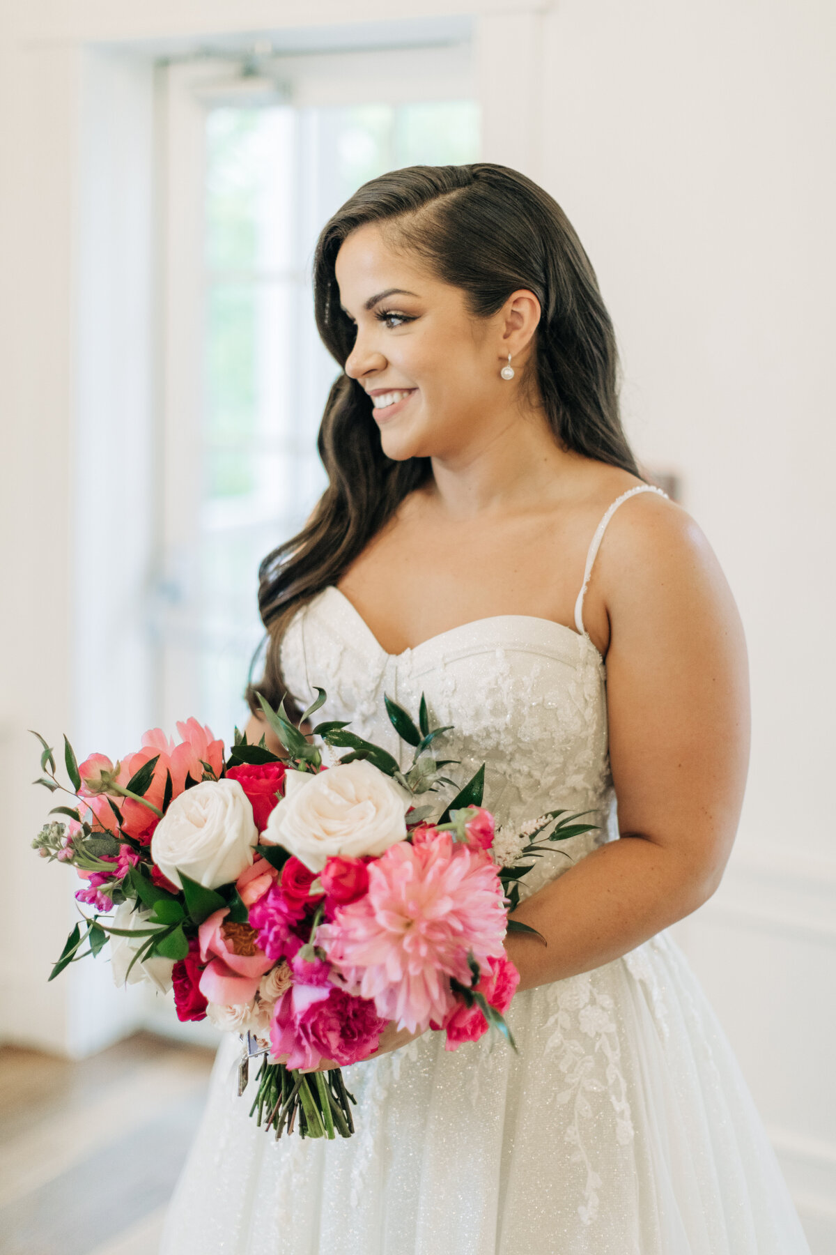 pink bridal bouquet