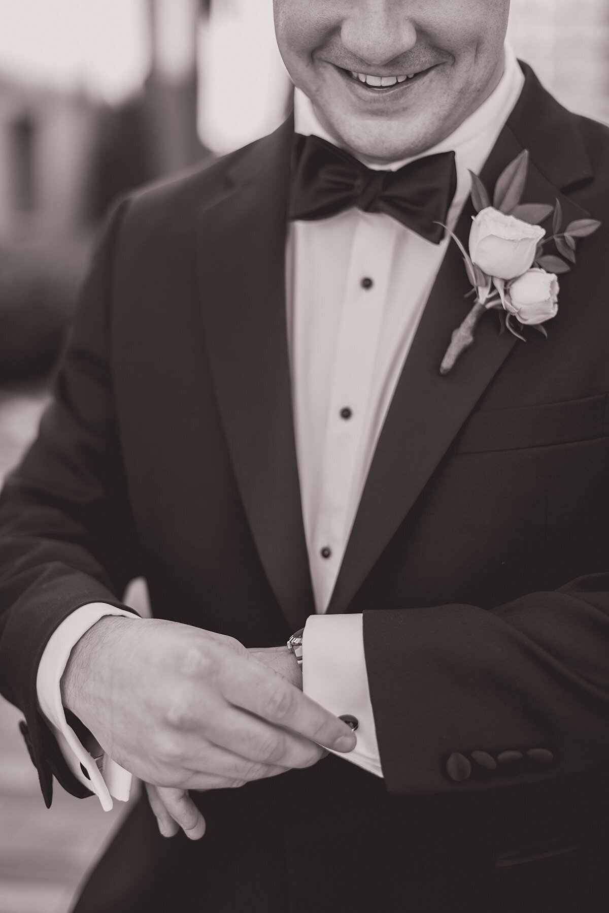 groom-wedding-greenville-sc-avenue