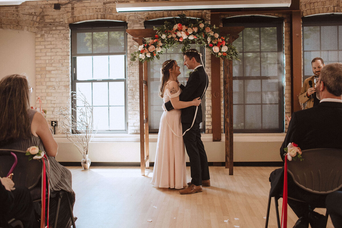 madison-aldo-leopold-outdoor-wedding-nikki-n-photography-154