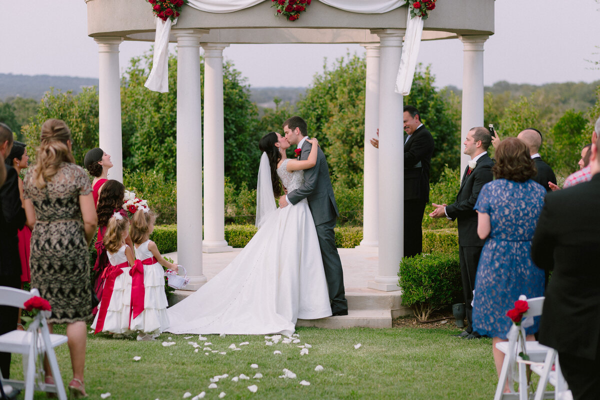san_antonio_austin_texas_wedding_photographer-Gardens-Cranesbury-View-LnG-1150