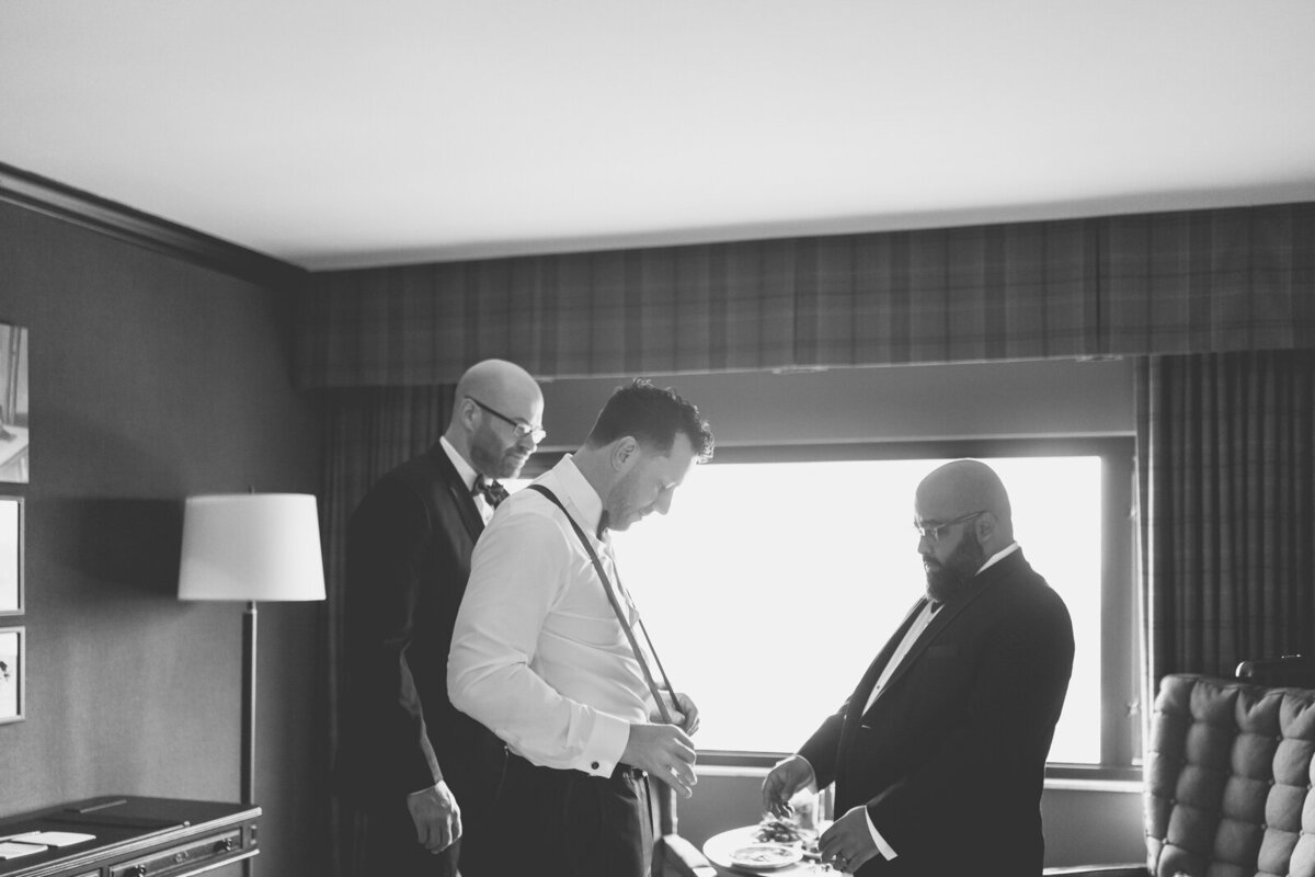 A MODERN ROMANTIC CLASSIC BLACK TIE PLANTERRA CONSERVATORY LUXURY WEDDING IN WEST BLOOMFIELD MICHIGAN BY KARI DAWSON100