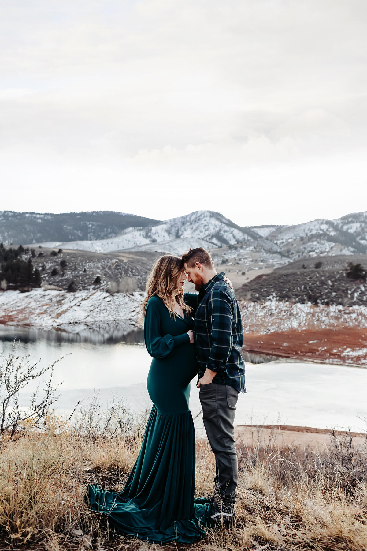 winter maternity photos at horsetooth with clients from fort collins