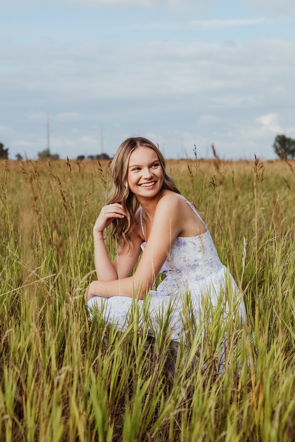 BellaSeniorPhotosTaylarDawnPhoto-24-43-min