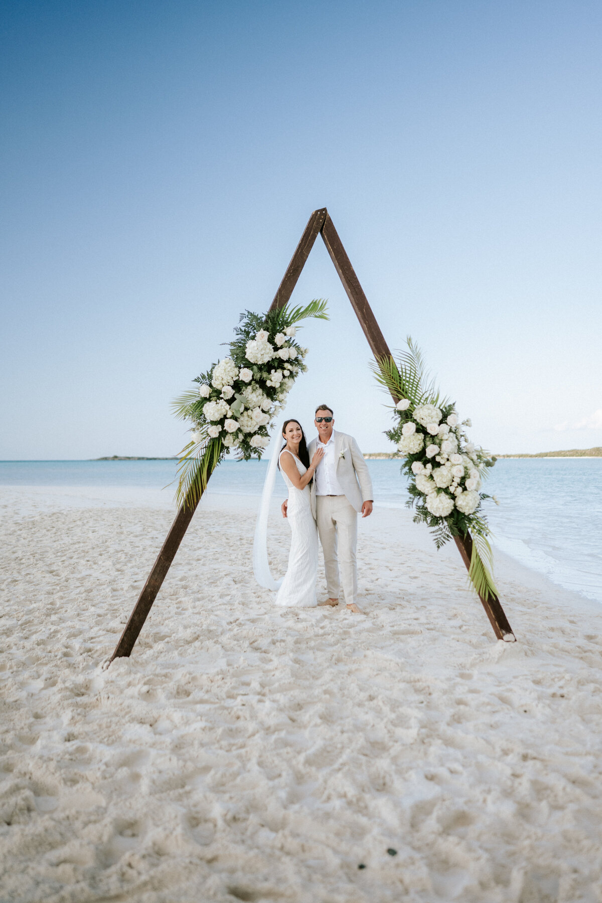 Jess & Chris Everett Exuma Wedding_0566