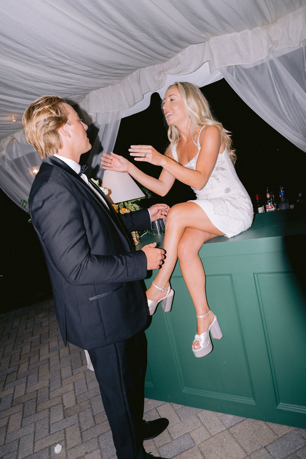 NikkiSanterre_EastCoastLuxuryWeddingPhotographer_WilmingtonWeddingSocialGracesEvents_Emma&Andy-214