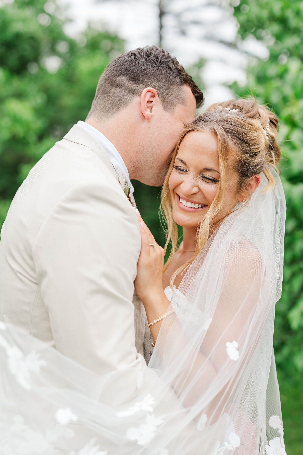 northern-michigan-wedding-photographer-romantic-bride-and-groom