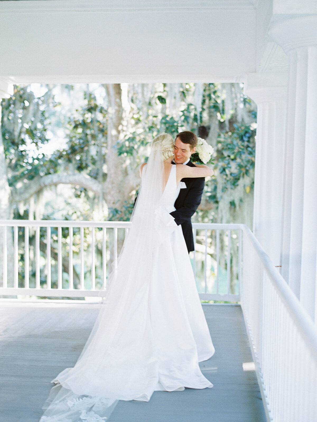 beaulieu oaks historic estate savannah georgia wedding-069