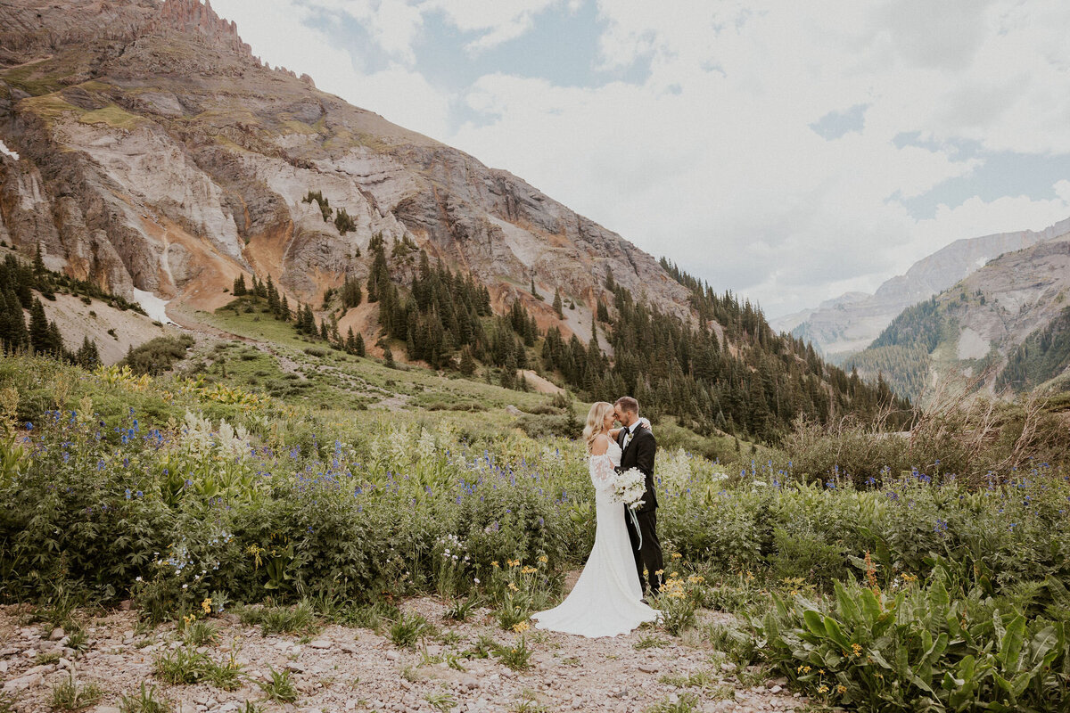 intimate-wedding-ouray