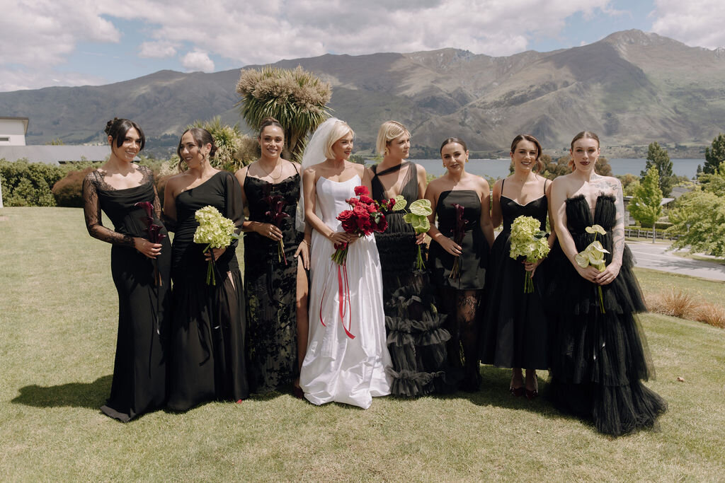 beautifulbrideonherweddingdayinqueenstownwithhairandmakeupnaturalandsoftfrommakeupartistpaigeshipstone22