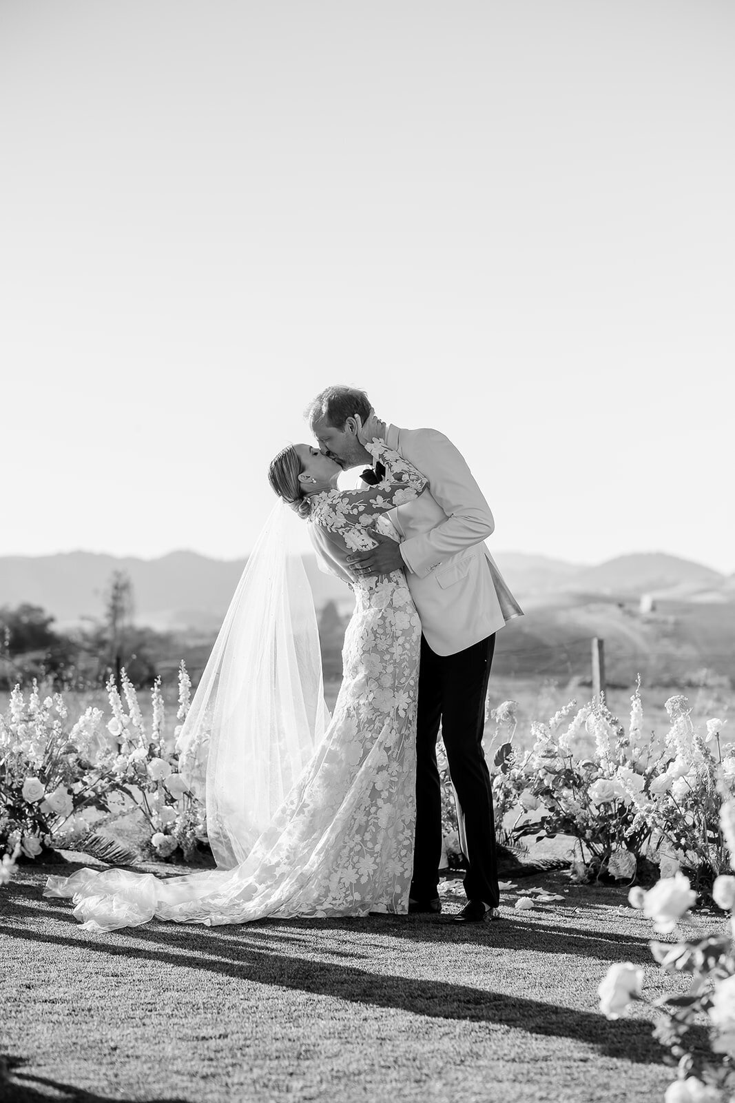 Napa-Carneros-resort-wedding-photography-wedding-classic-blackandwhite-churchwedding-wedding-thedejaureguis-060