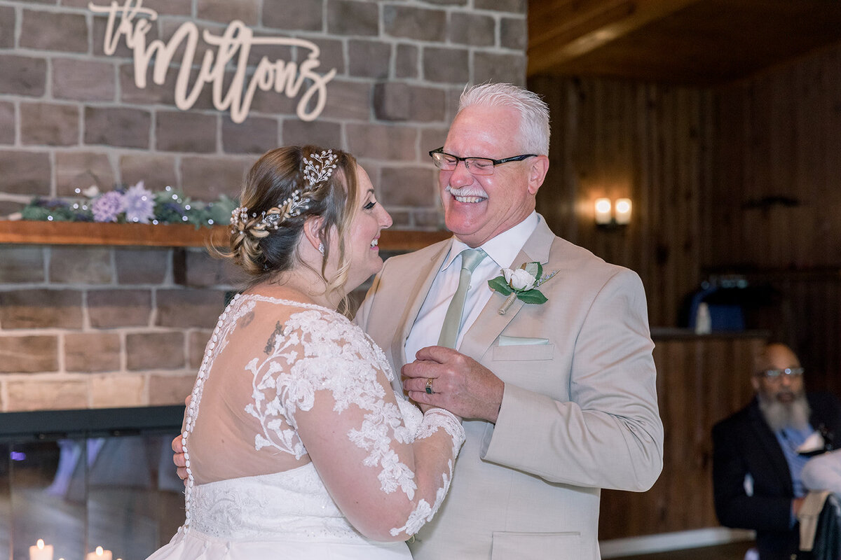 Detroit-Michigan-Wedding-Photographer-Heather-and-DJ-29