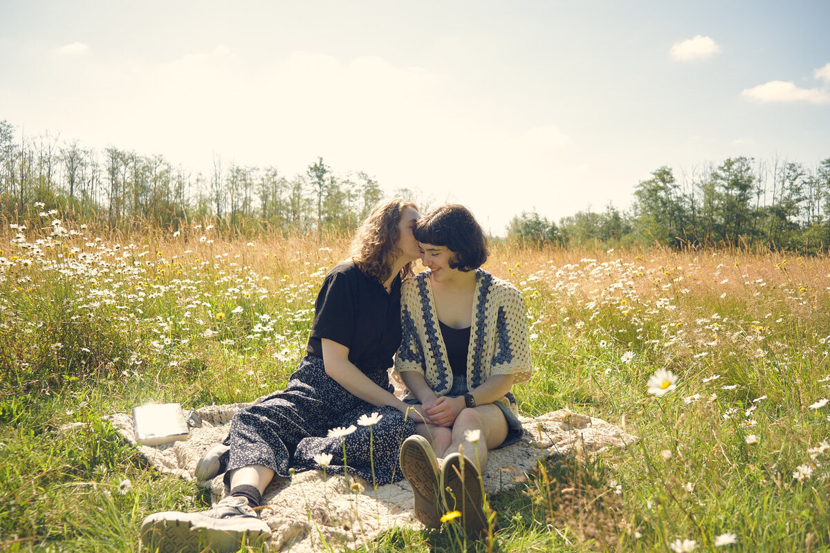 Gay_Couples_Photographer_Flower_Feild-3