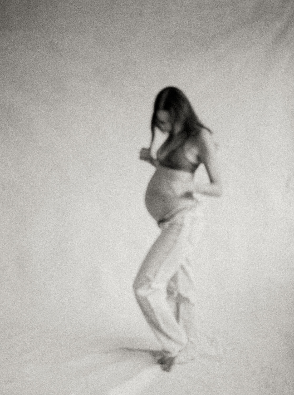minimal maternity session syracuse