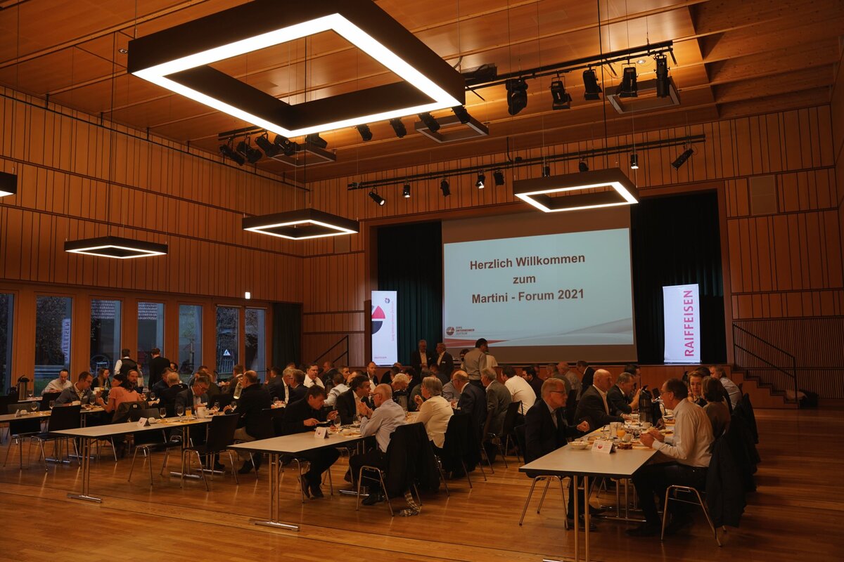 meralunastudio-werbeagentur-schweiz-zuerich-portfolio-jungunternehmerzentrum-flawil-martini-forum-2021 (18)
