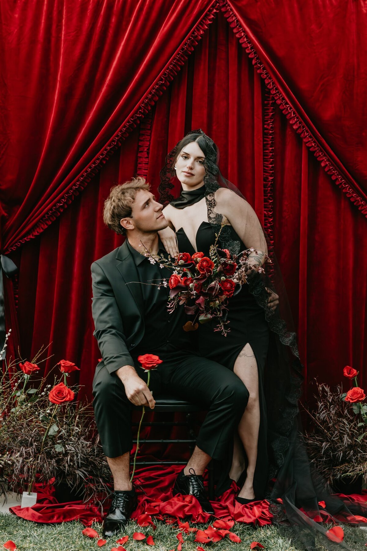 national-exchange-hotel-goth-dark-romance-vampire-wedding-046