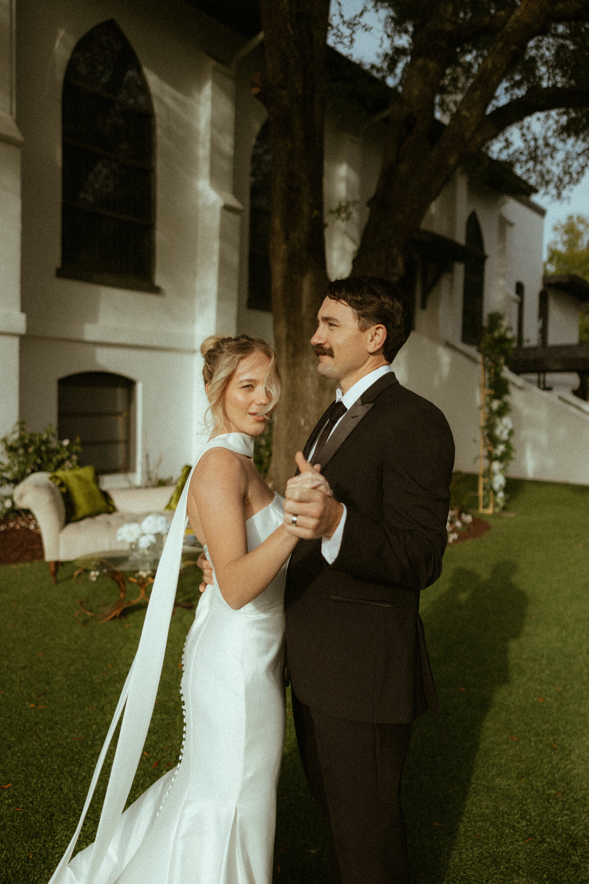 pensacola florida wedding couple dancing at wedding venue